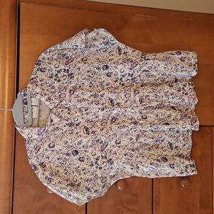 Womens linen short-sleeved blouse